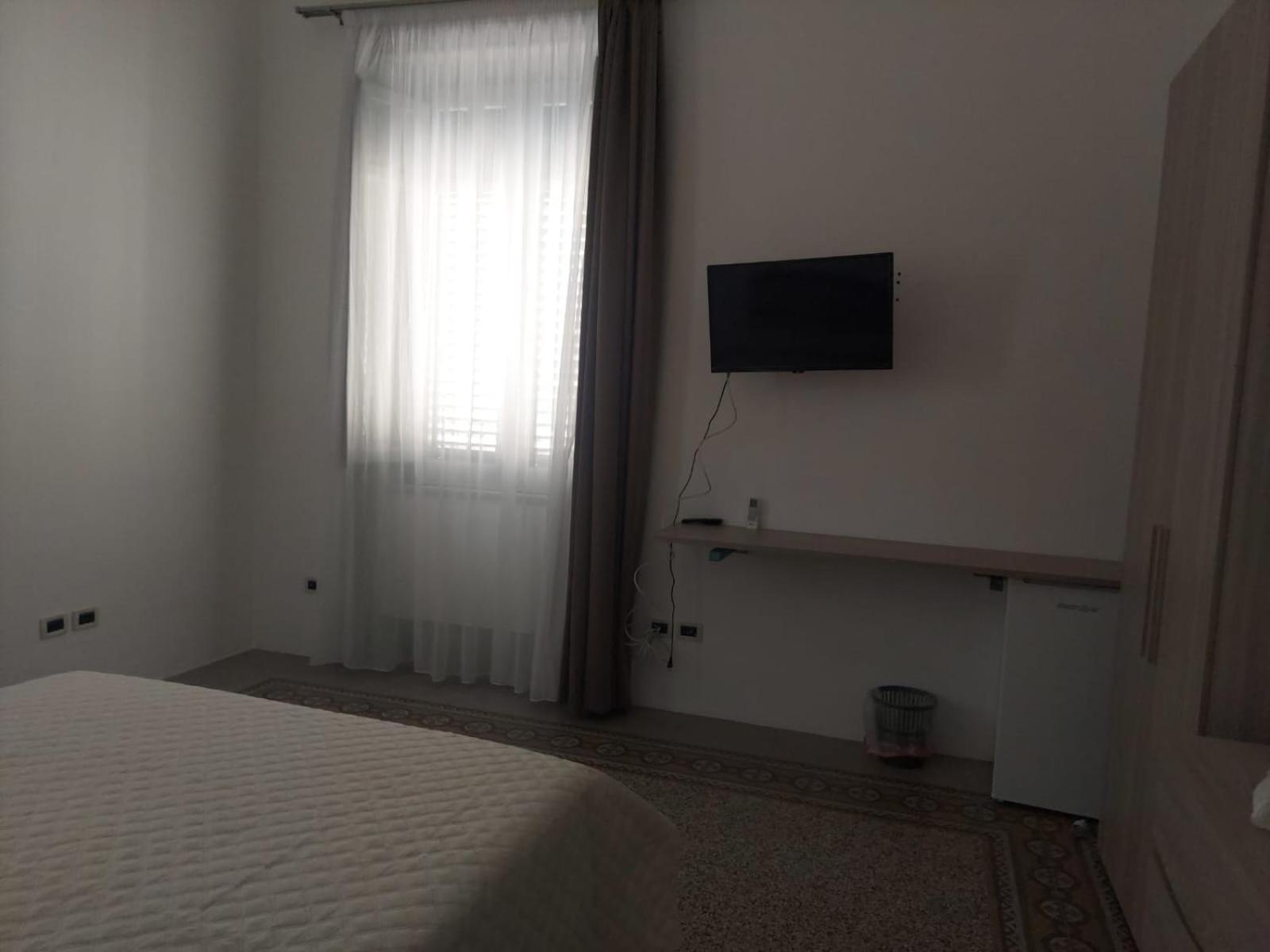 Guest House Lamphotel Militello Palermo Exterior photo